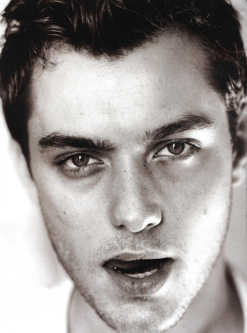 833x1120 Jude Law wallpaper