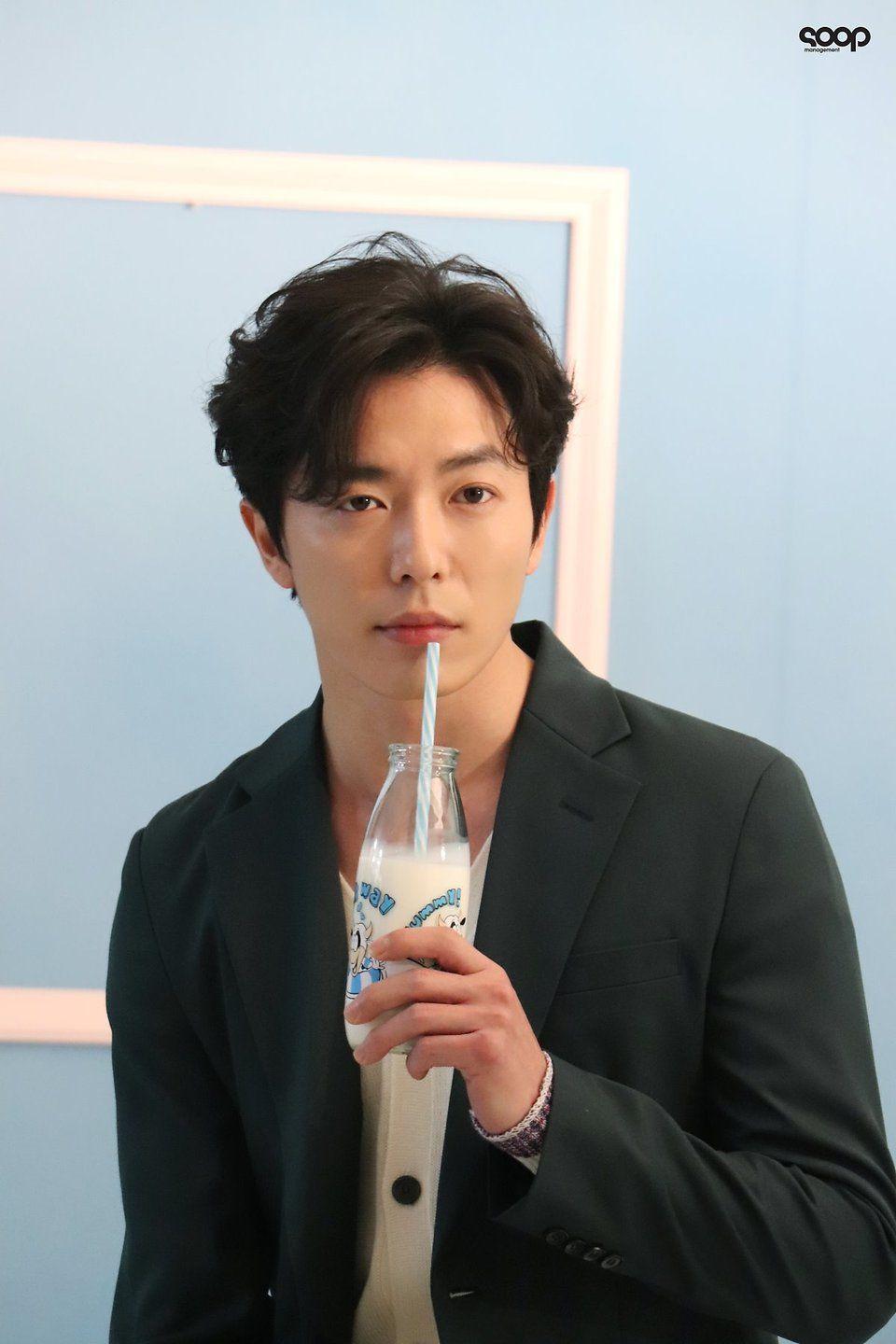 960x1440 Kim JaeWook, Her Private Life Poster Shoot Behind The Scene. Kpopmap, Kdrama And Trend Stories Coverage