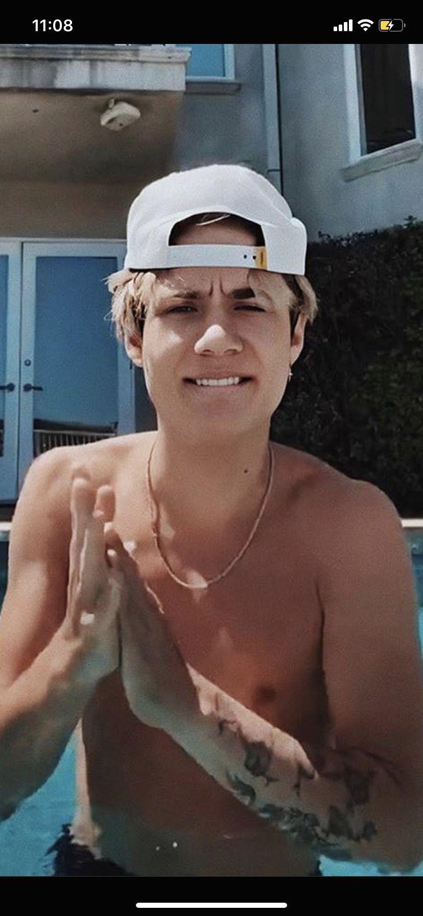 828x1792 My Rockstar// Jaden Hossler