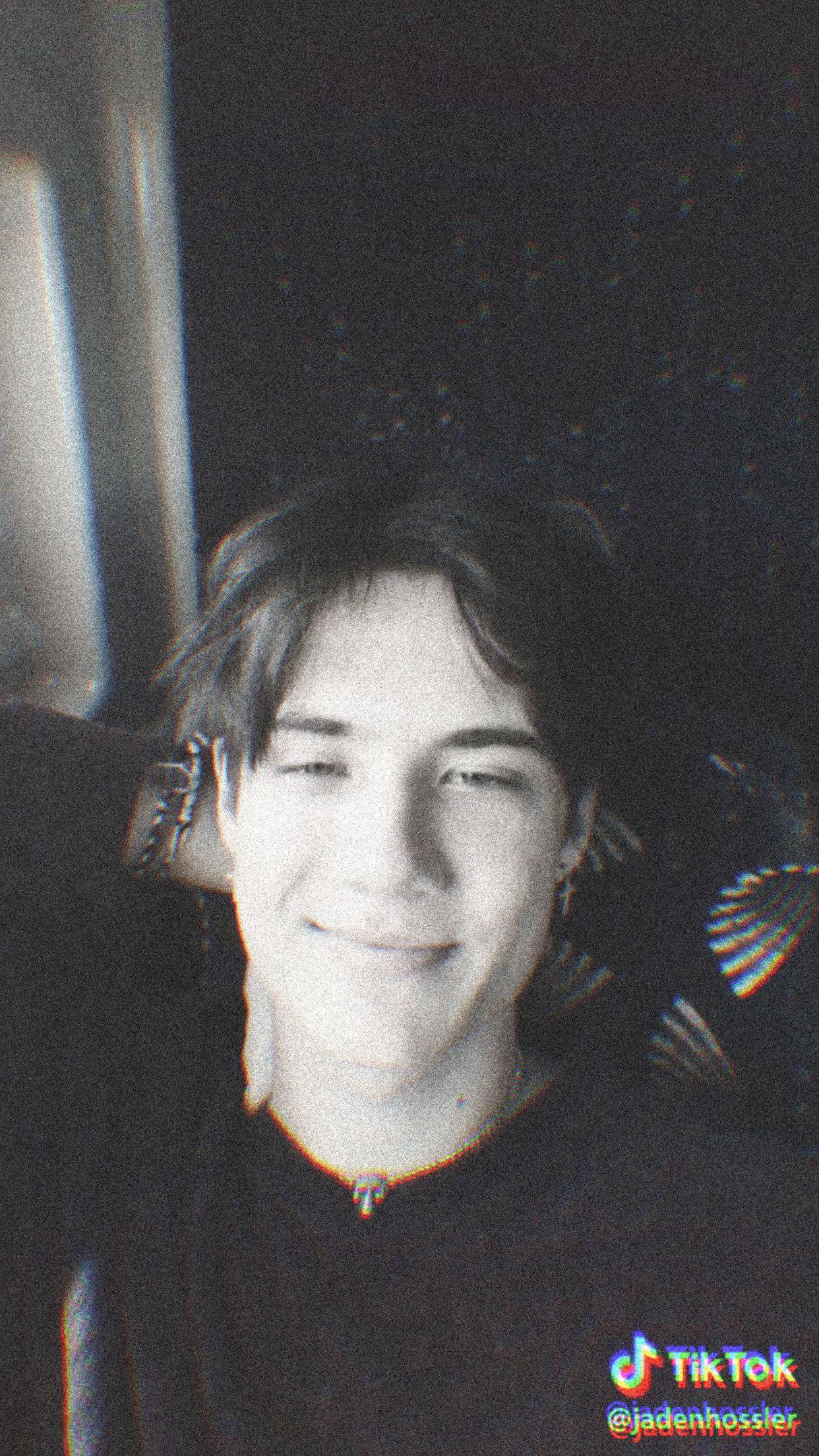 1242x2208 Anthony Reeves Wallpaper