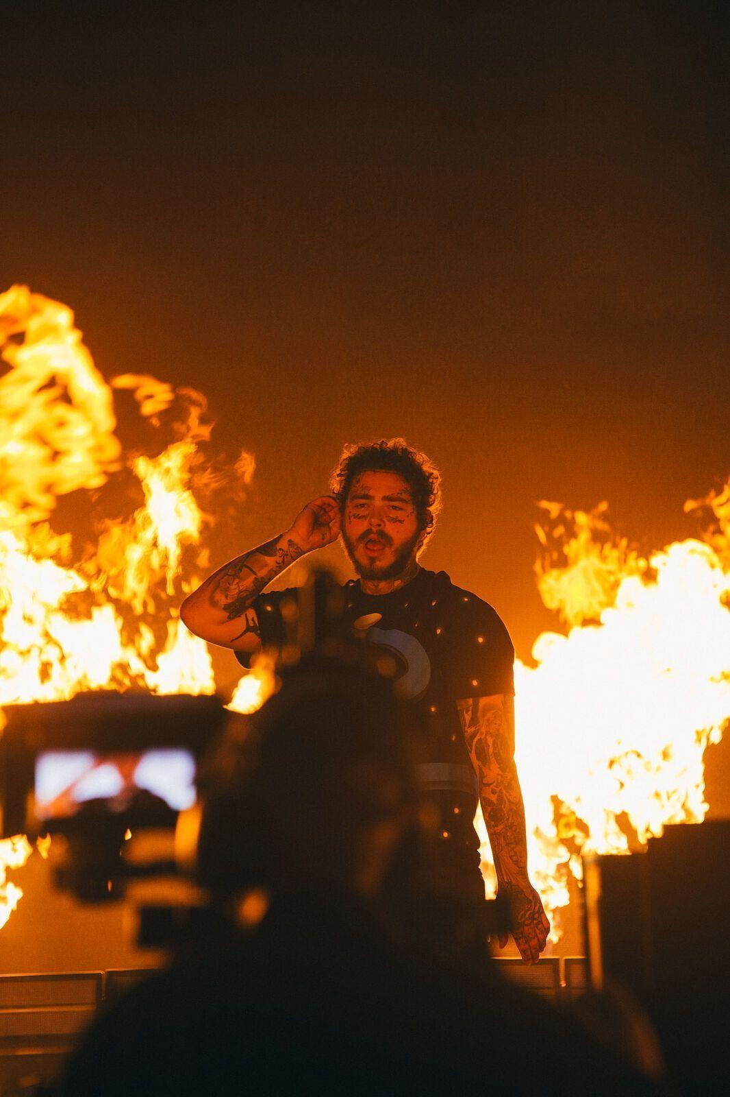 1066x1600 postmalonewallpaper #postmalonewallpaper #postmalonewallpaper. Post malone wallpaper, Post malone, Rappers