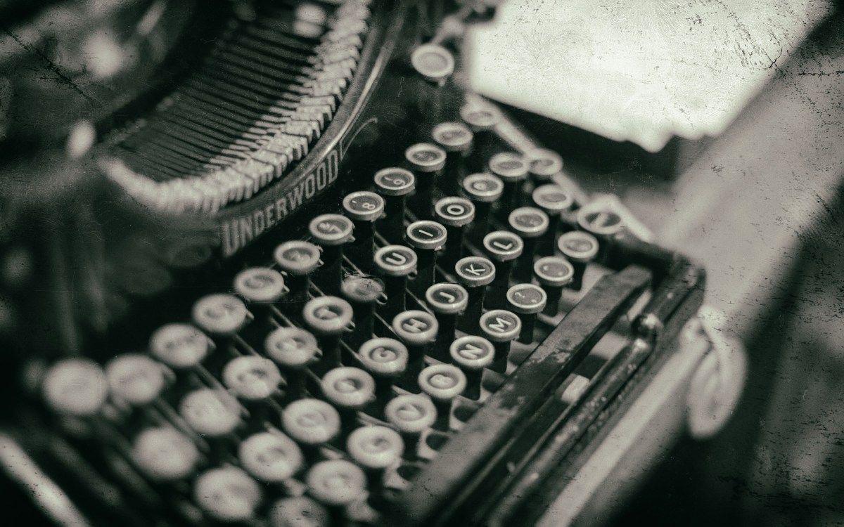 Typewriter Wallpapers - Top Free Typewriter Backgrounds - WallpaperAccess