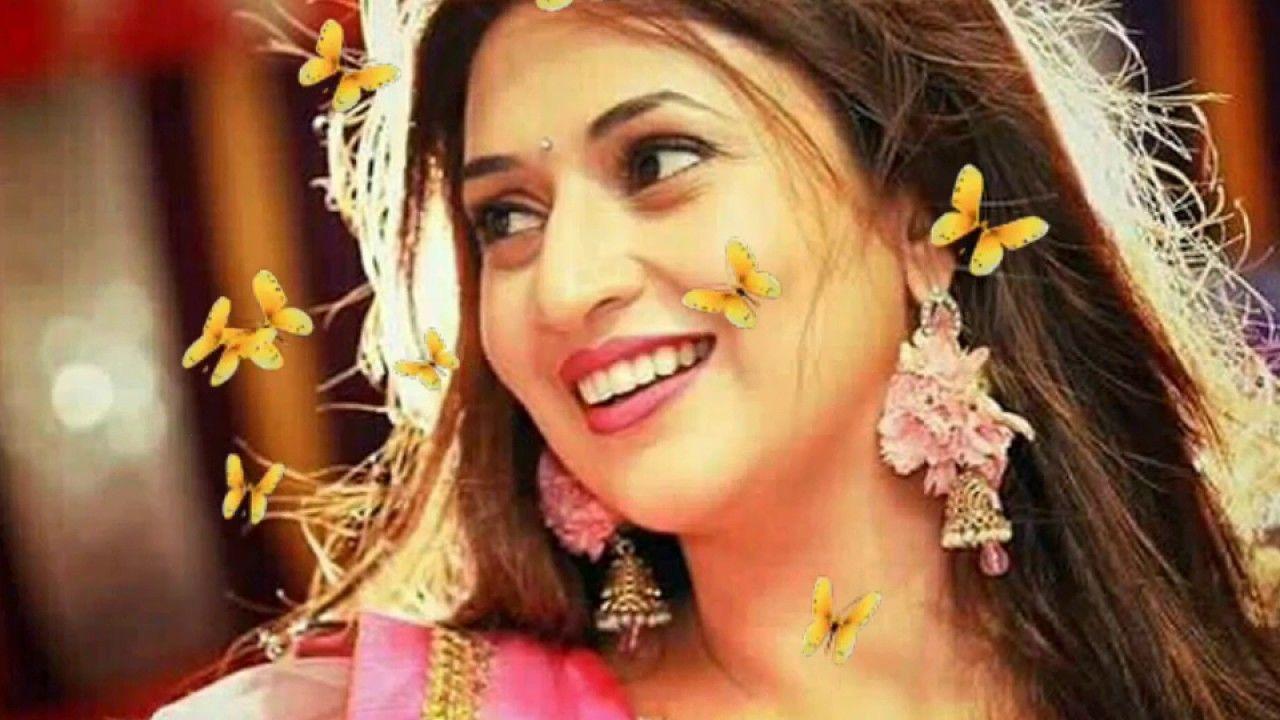 1280x720 Divyanka Tripathi Beautiful Pics