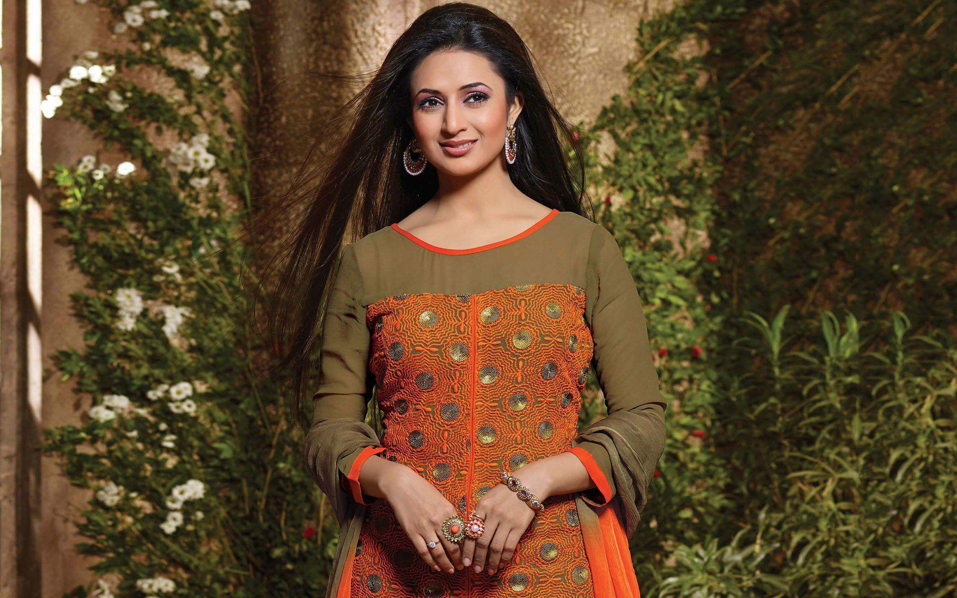 1920x1200 Divyanka Tripathi, HD Indian Celebrities, 4k Wallpaper, Image, Background, Photo and Picture