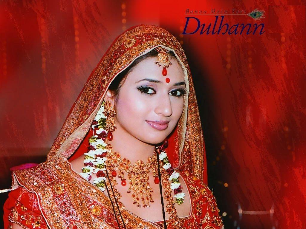 1024x768 Divyanka Tripathi Wallpaper Tripathi is HD wallpaper & background for desktop or mobile device. To fi. Wallpaper background, HD wallpaper, Wallpaper