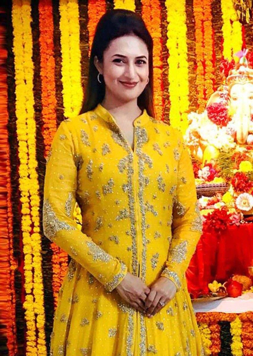 853x1200 Divyanka Tripathi in Kalki yellow chiffon anarkali with heavy embroidery and butti