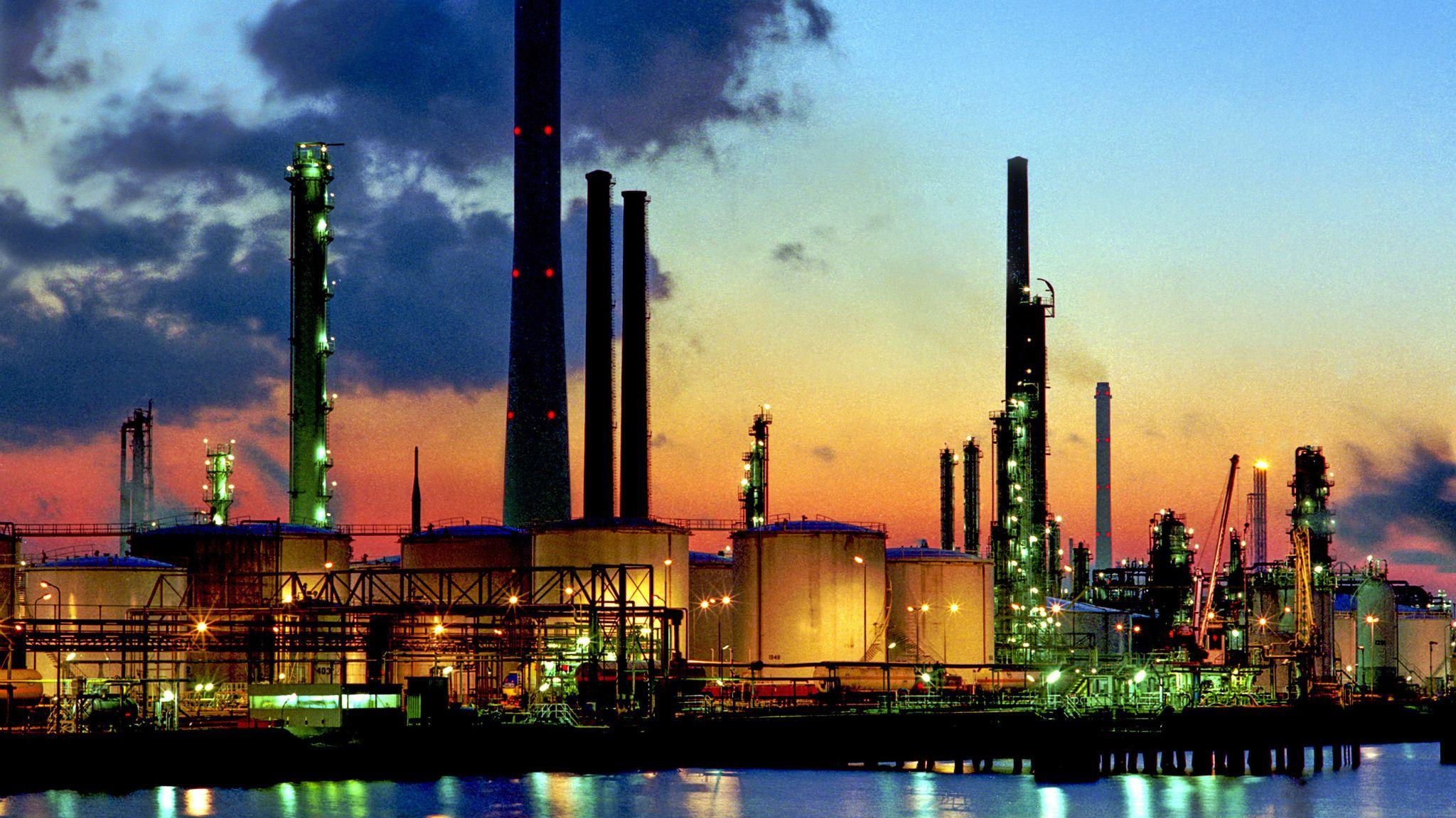 Refinery Wallpapers Top Free Refinery Backgrounds Wallpaperaccess