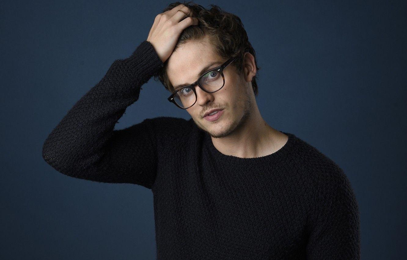 1332x850 Wallpaper glasses, actor, Daniel Sharman image for desktop, section мужчины