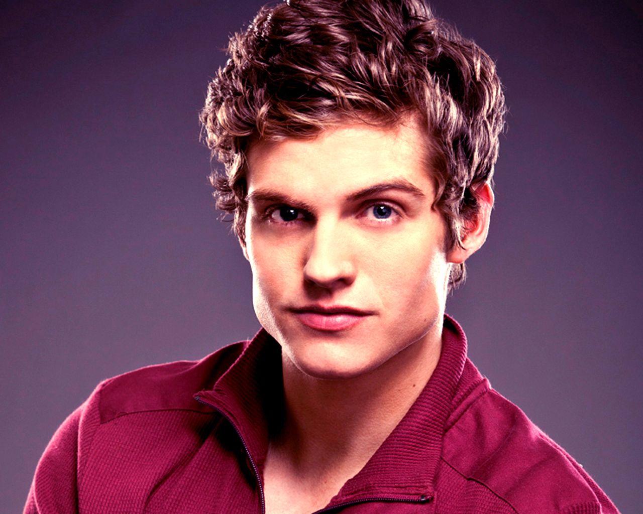 1280x1024 Daniel Sharman Sharman Wallpaper 