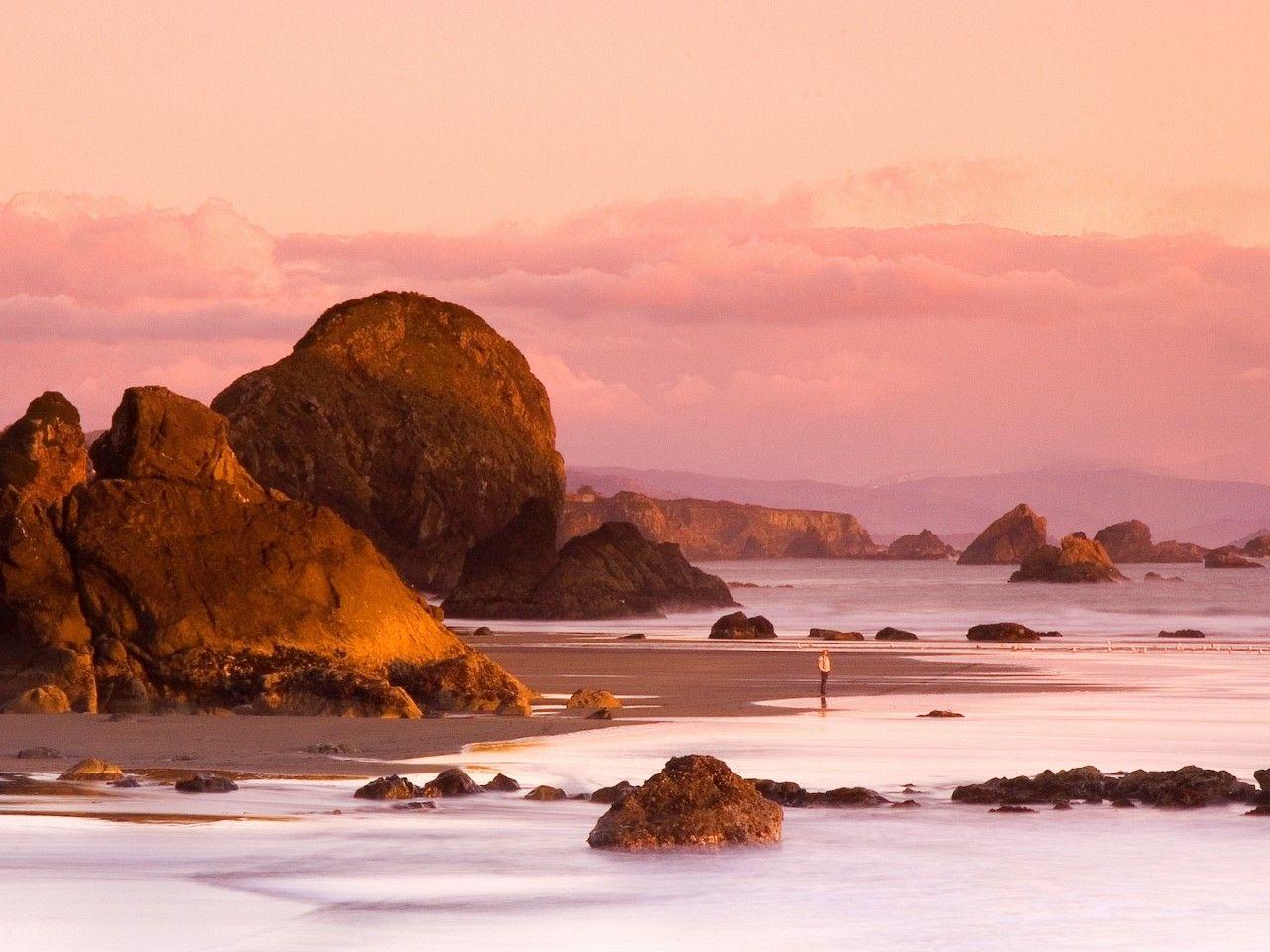 1280x960 Rocky beach seaside wallpaper