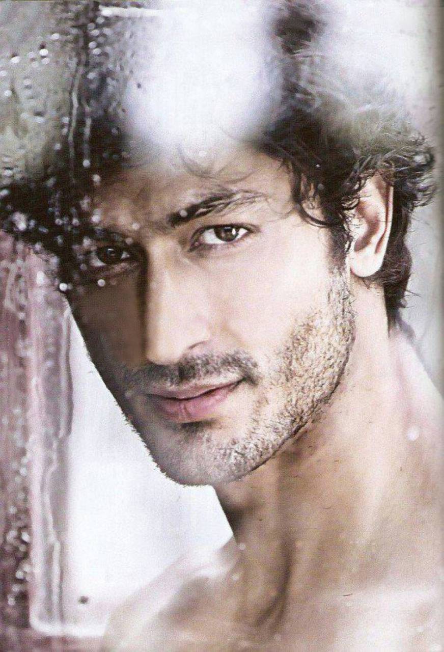 872x1280 Vidyut Jamwal wallpaper