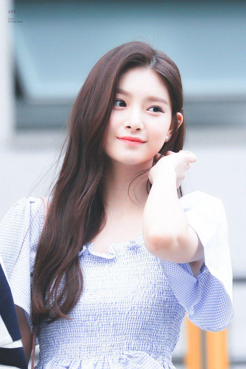 800x1200 Wang Yiren Image KPOP Image Board