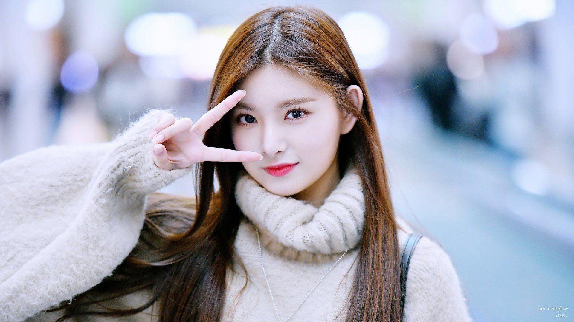 1920x1080 Yiren From Everglow: Chinese K Pop Star Is Lead Dancer And Best Looking Of Up And Coming Girl Group. South China Morning Post