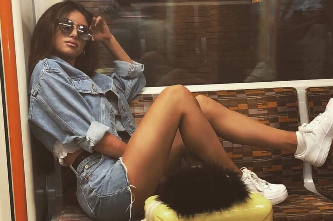 1118x742 Mimi Keene Wallpaper