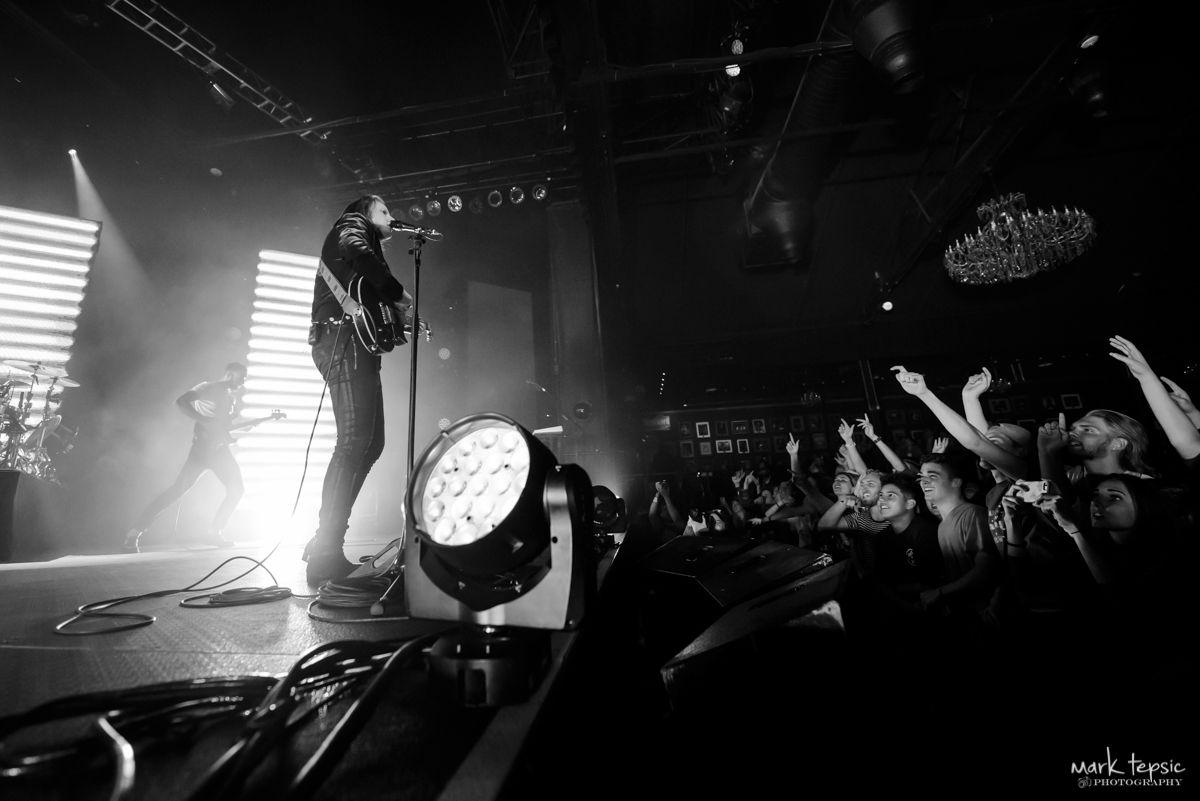 1200x801 02 Two Door Cinema Club MTPhoto20