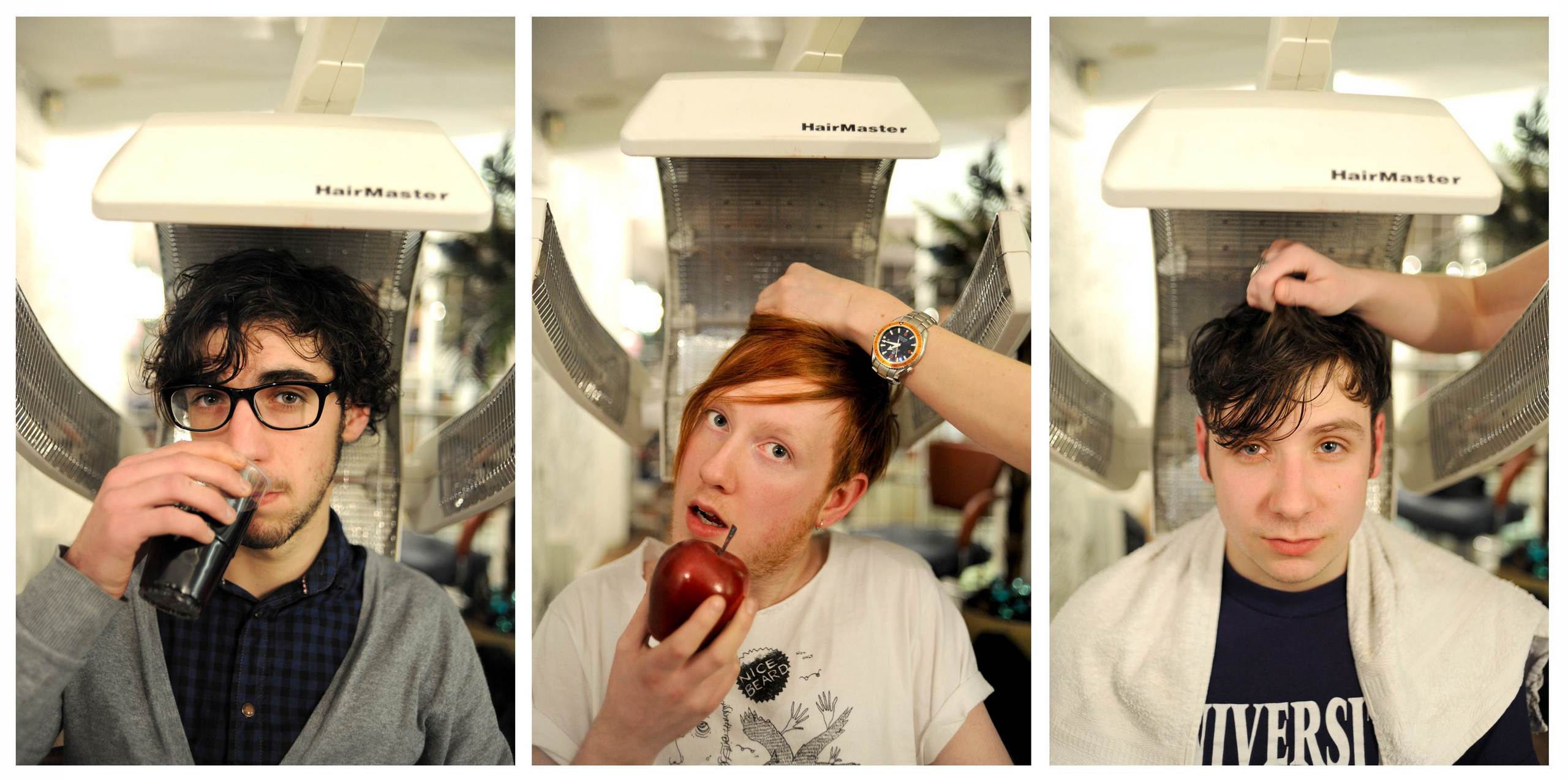 2560x1274 Two Door Cinema Club photo Door Cinema Club Photo