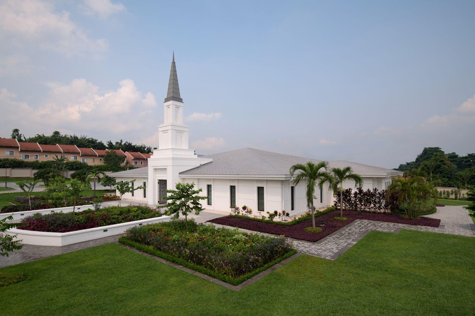1600x1066 Kinshasa Democratic Republic of the Congo Temple