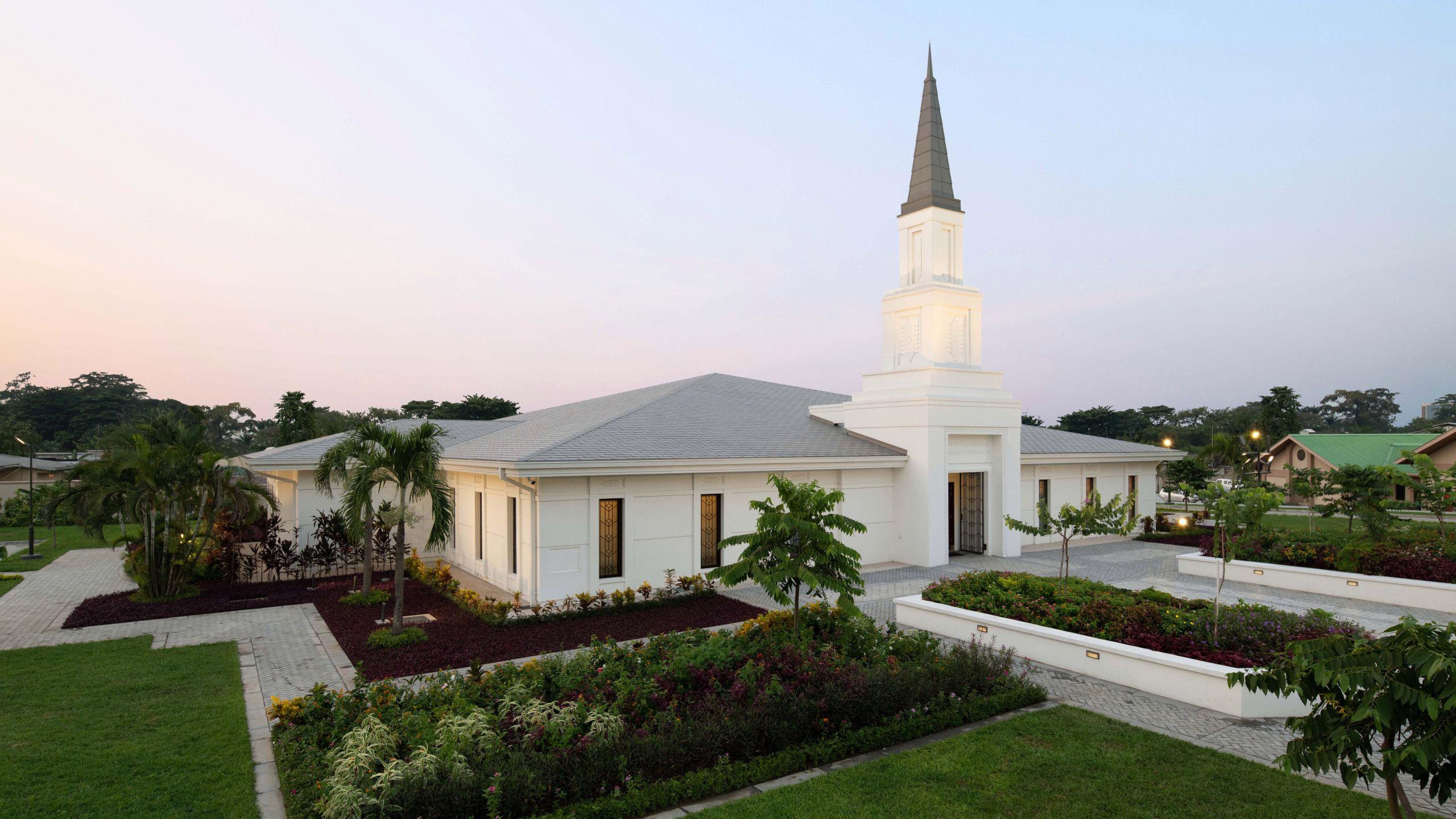 2560x1440 Kinshasa Democratic Republic of Congo Temple opens to public