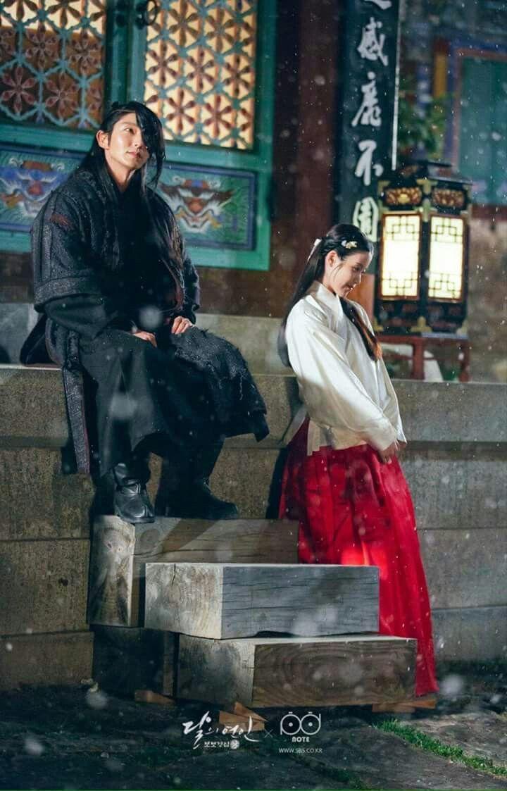 720x1123 Moon Lovers: Scarlet Heart Ryeo. Lee Joon Gi + IU. Dramas coreanos, Doramas romanticos, Actors