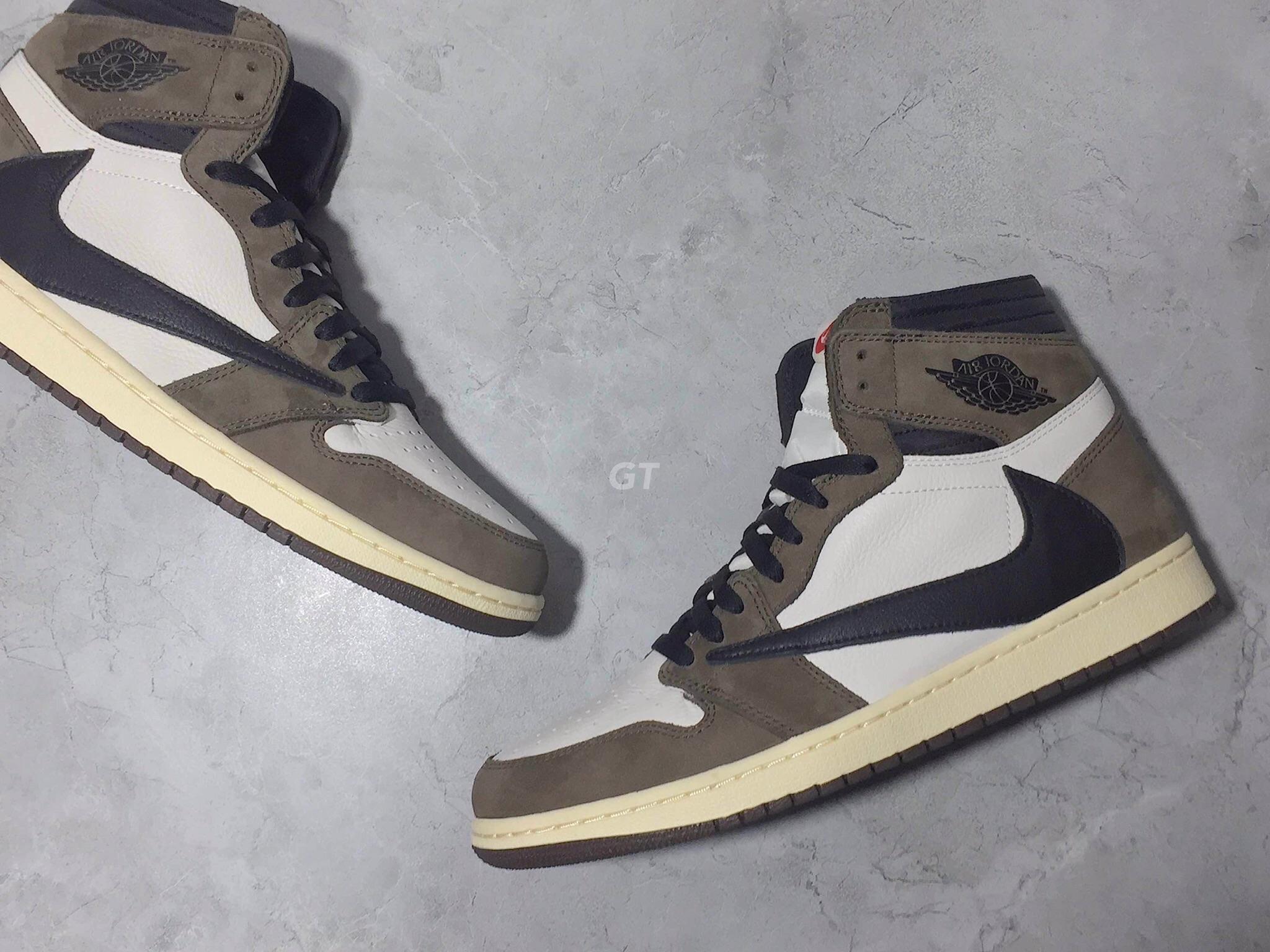 2048x1536 Air Jordan Travis Scott Wallpaper