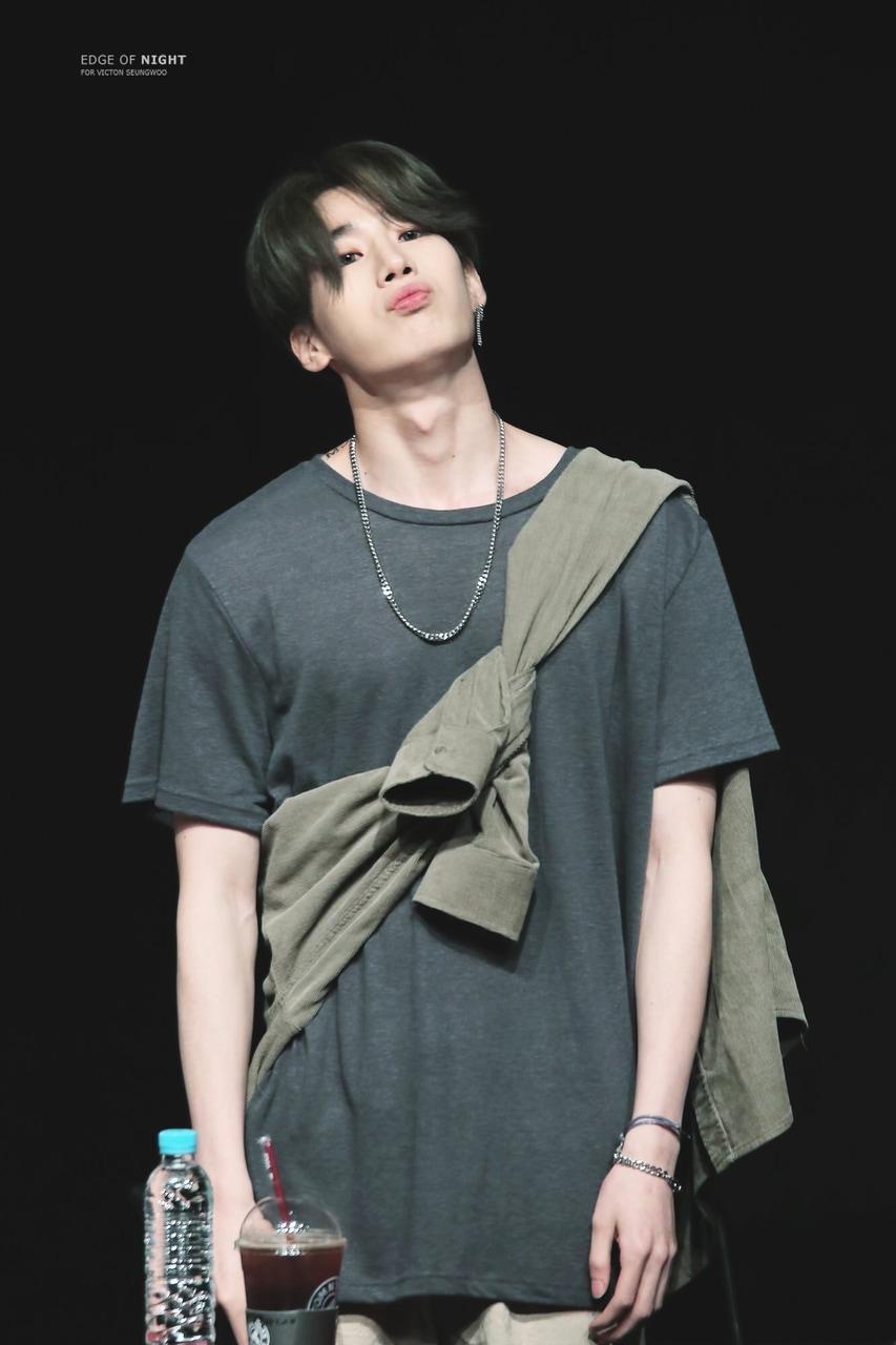 853x1280 Han Seungwoo Wallpaper