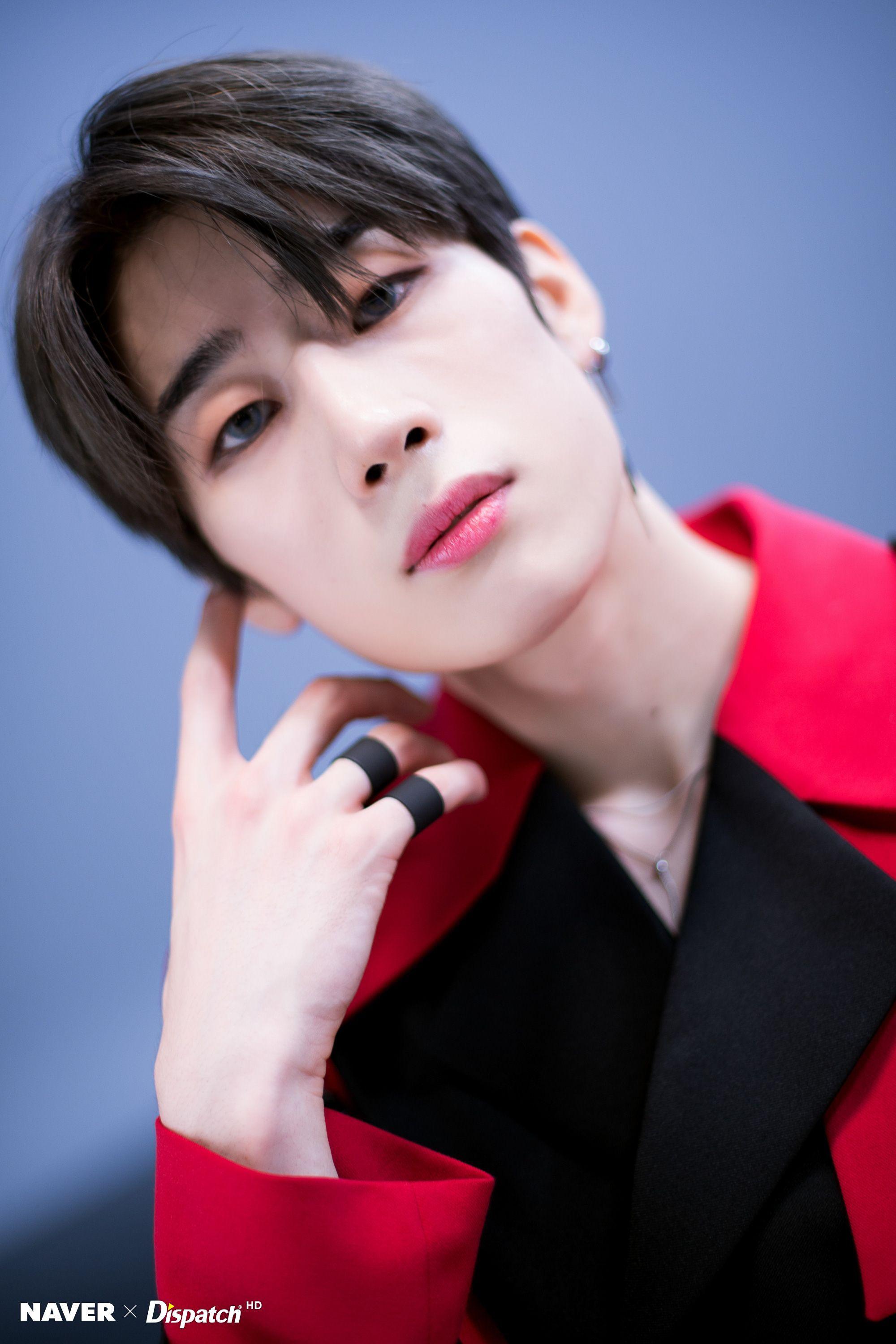 2000x3000 X1's Han Seungwoo 'FLASH' promotion photohoot by Naver x Dispatch