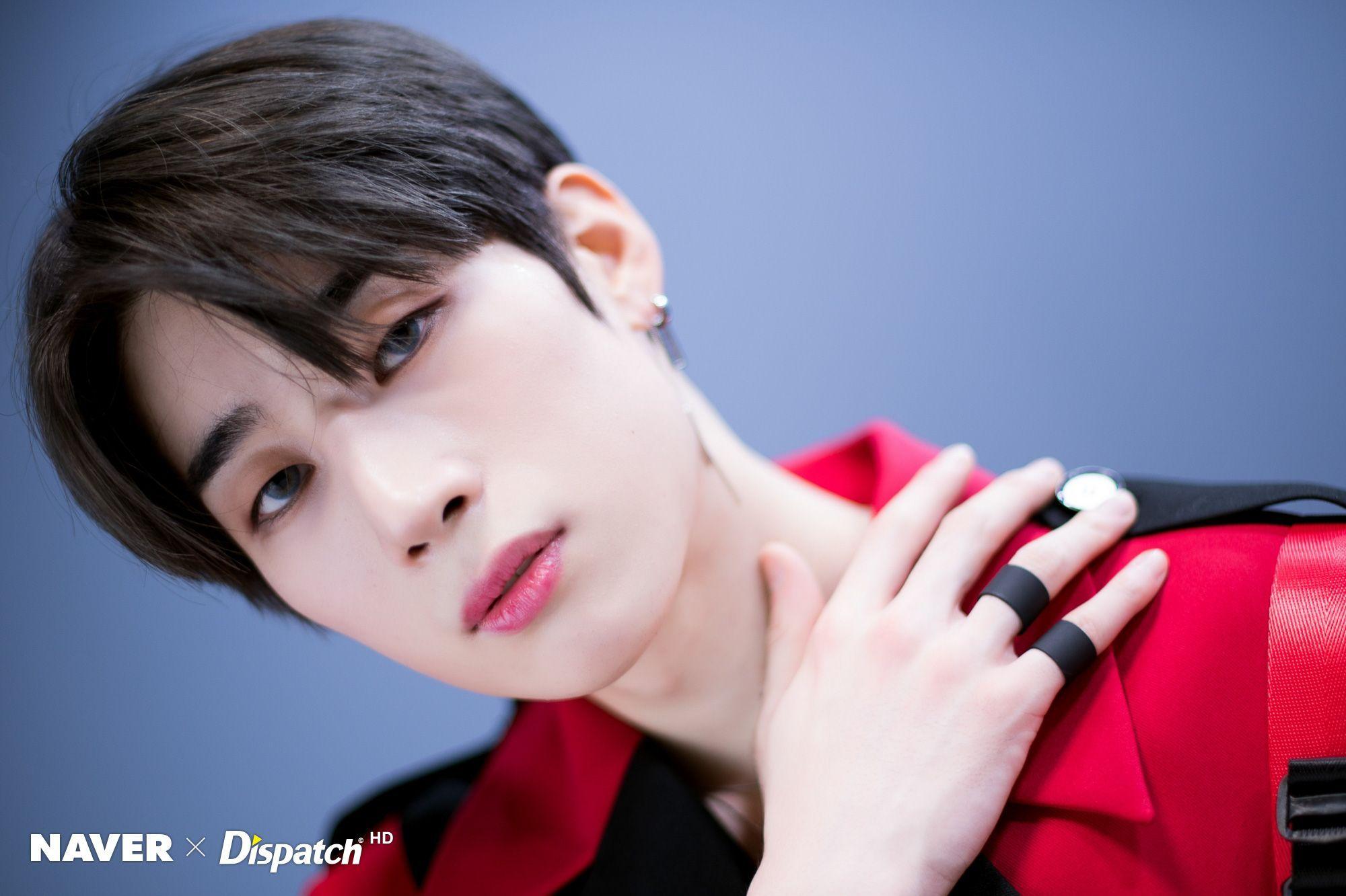 2000x1333 X1's Han Seungwoo 'FLASH' promotion photohoot by Naver x Dispatch