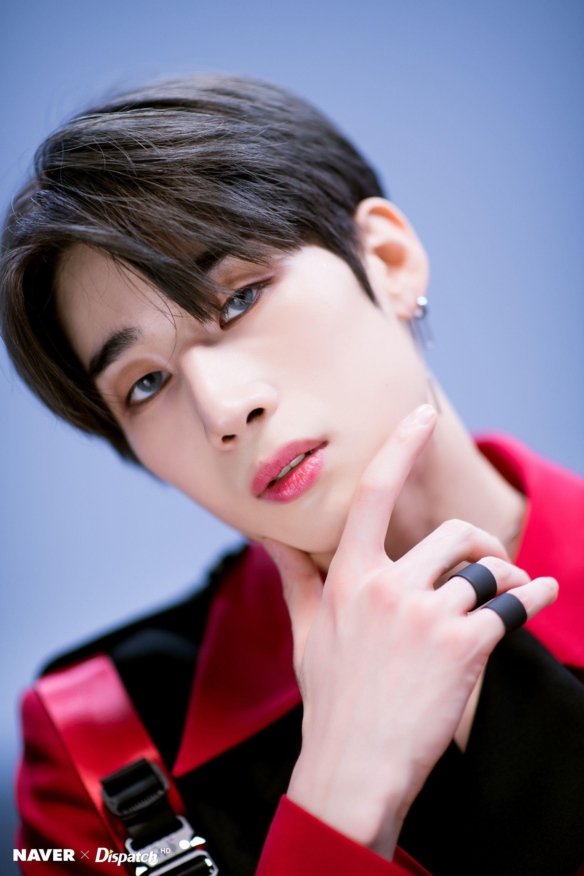 2000x3000 X1's Han Seungwoo 'FLASH' promotion photohoot by Naver x Dispatch