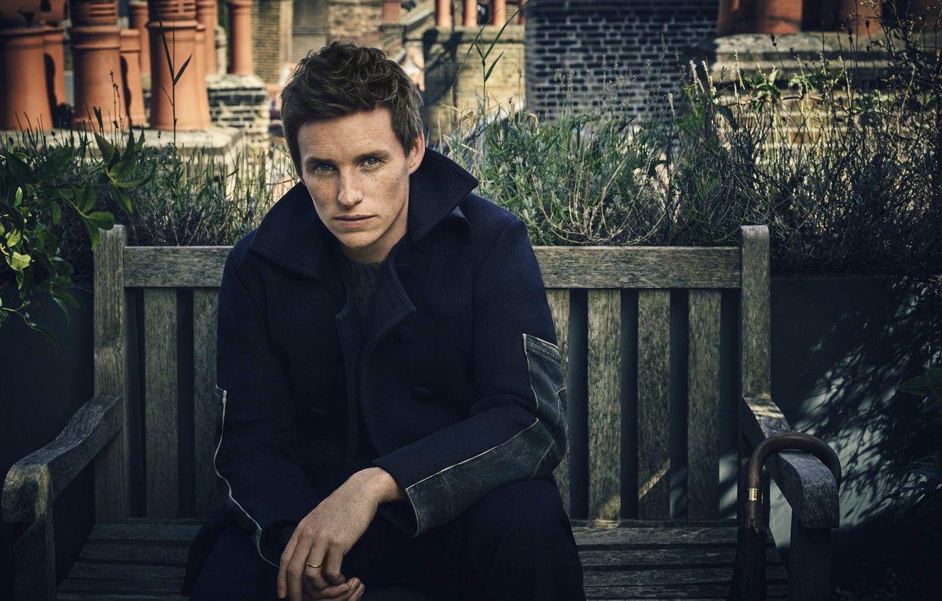1332x850 Wallpaper bench, umbrella, actor, coat, photohoot, Eddie Redmayne, Eddie Redmayne, Rhapsody, Jason Bell image for desktop, section мужчины