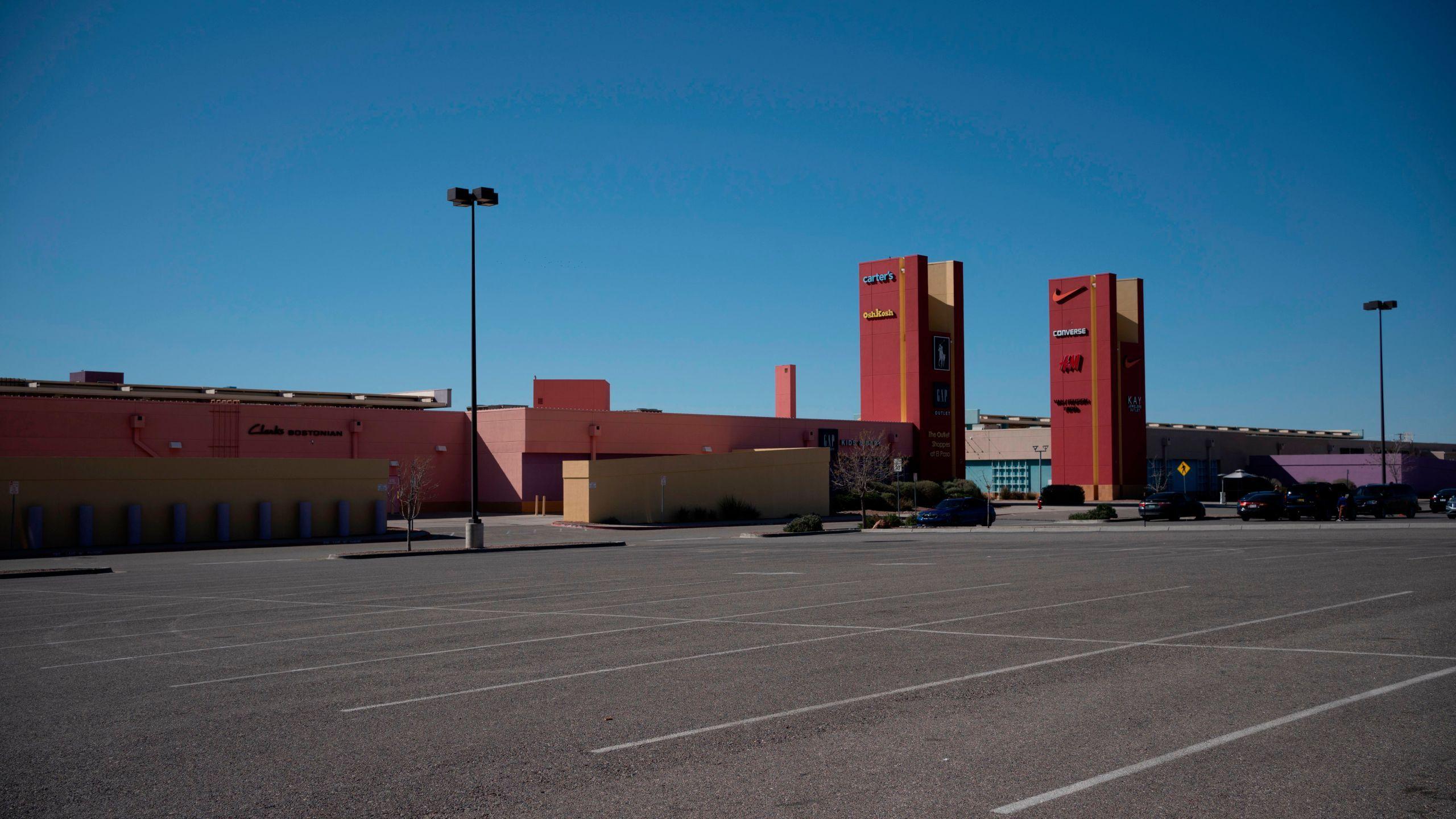 2560x1440 Tory Burch opens first store in El Paso