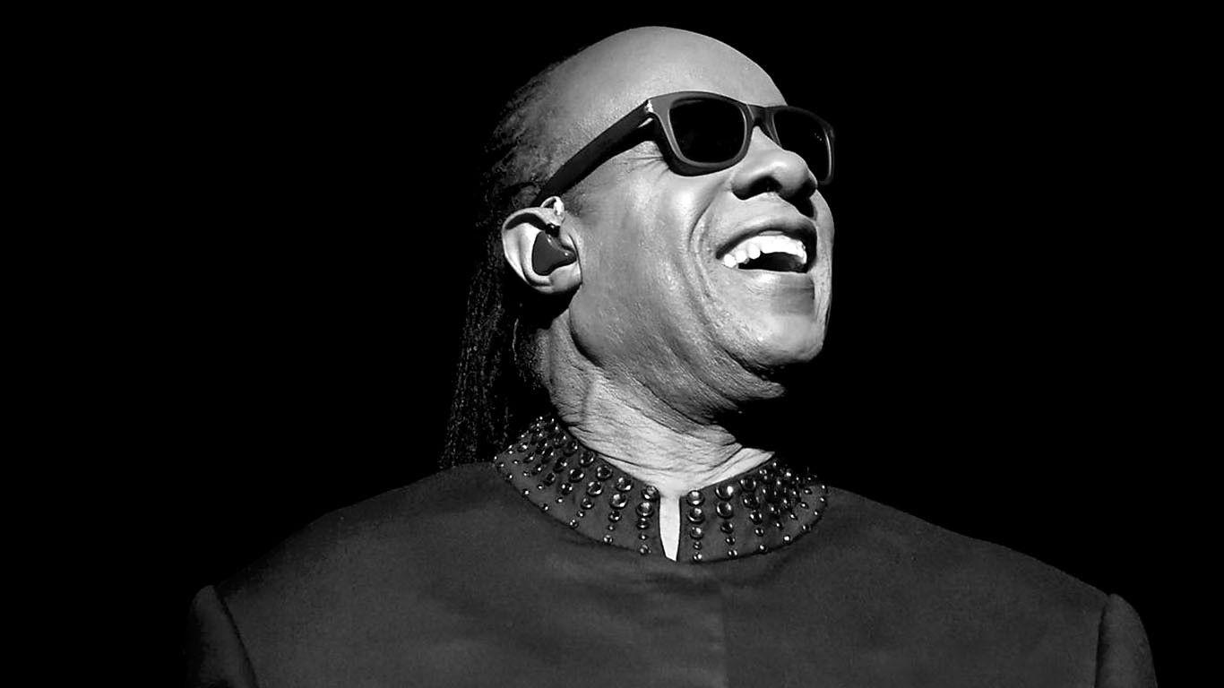 1366x768 Stevie Wonder
