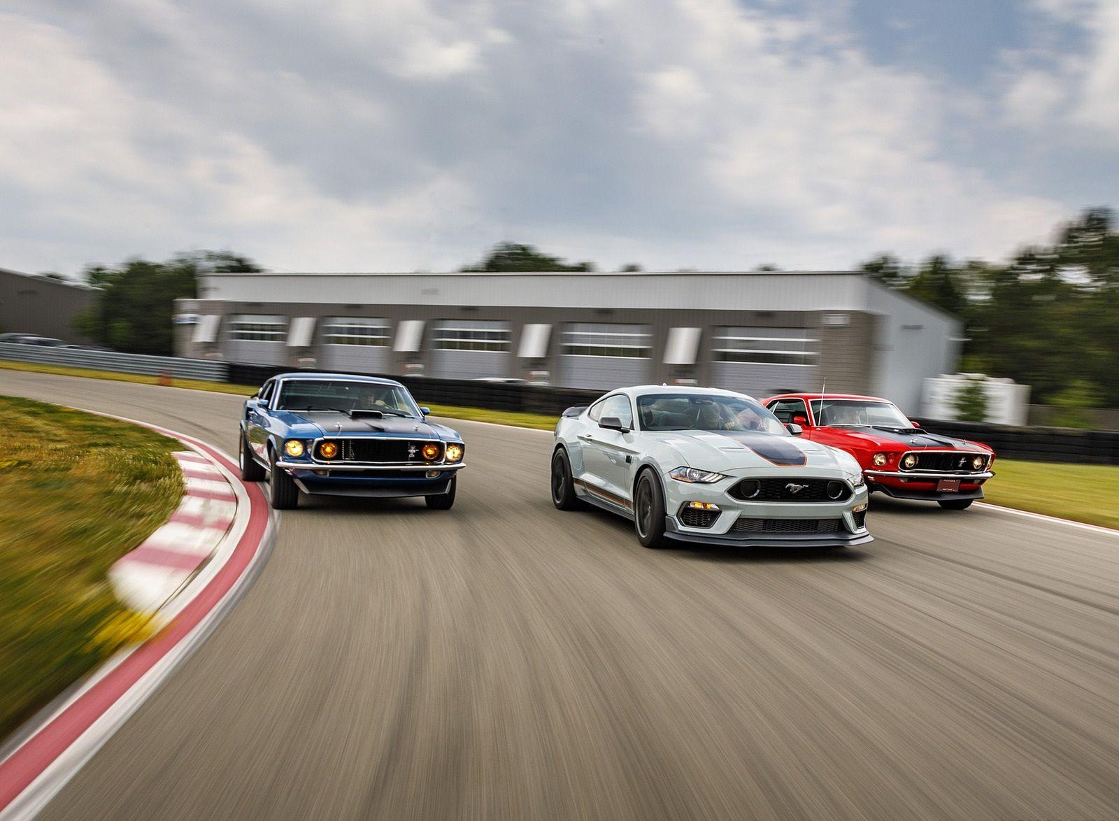 1600x1174 Ford Mustang Mach 1 and 1969 Mach 1 Wallpaper (6)