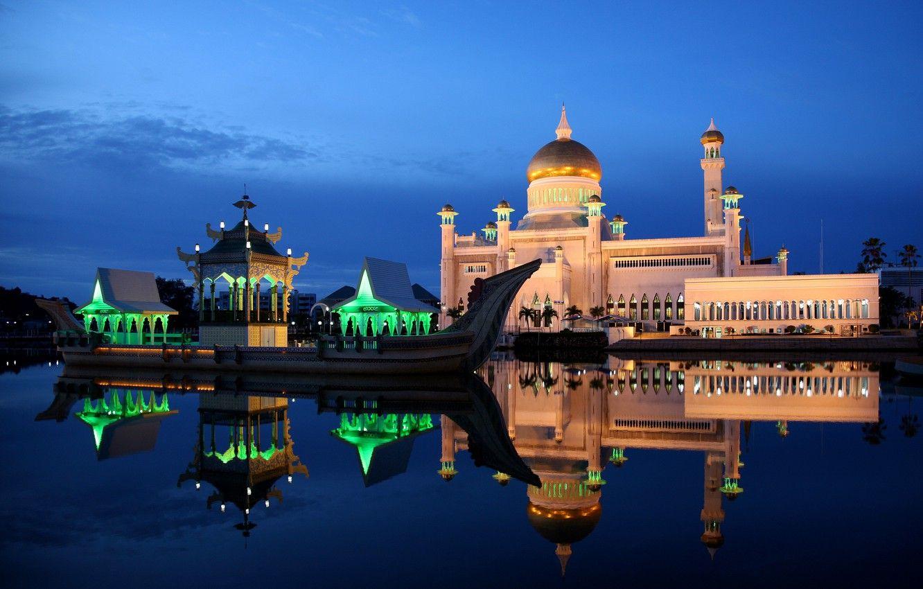 1332x850 Wallpaper mosque, minarets, Brunei, boat ride around Bandar Seri Begawan, Sultan Omar Mosque image for desktop, section город