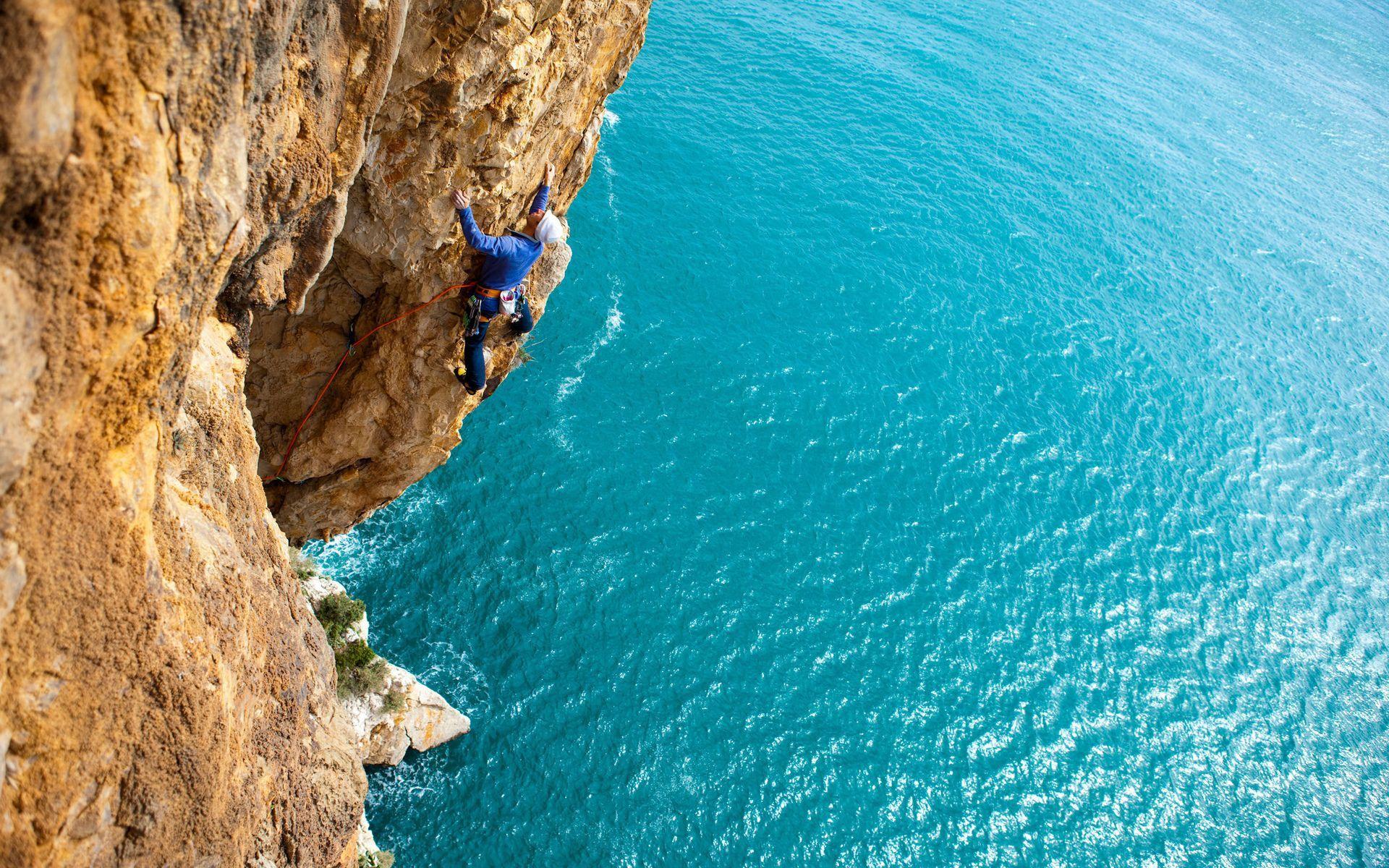 1920x1200 Alpine Climbing Wallpaper We Make Mammut. Rock climbing techniques, Indoor rock climbing, Rock climbing training