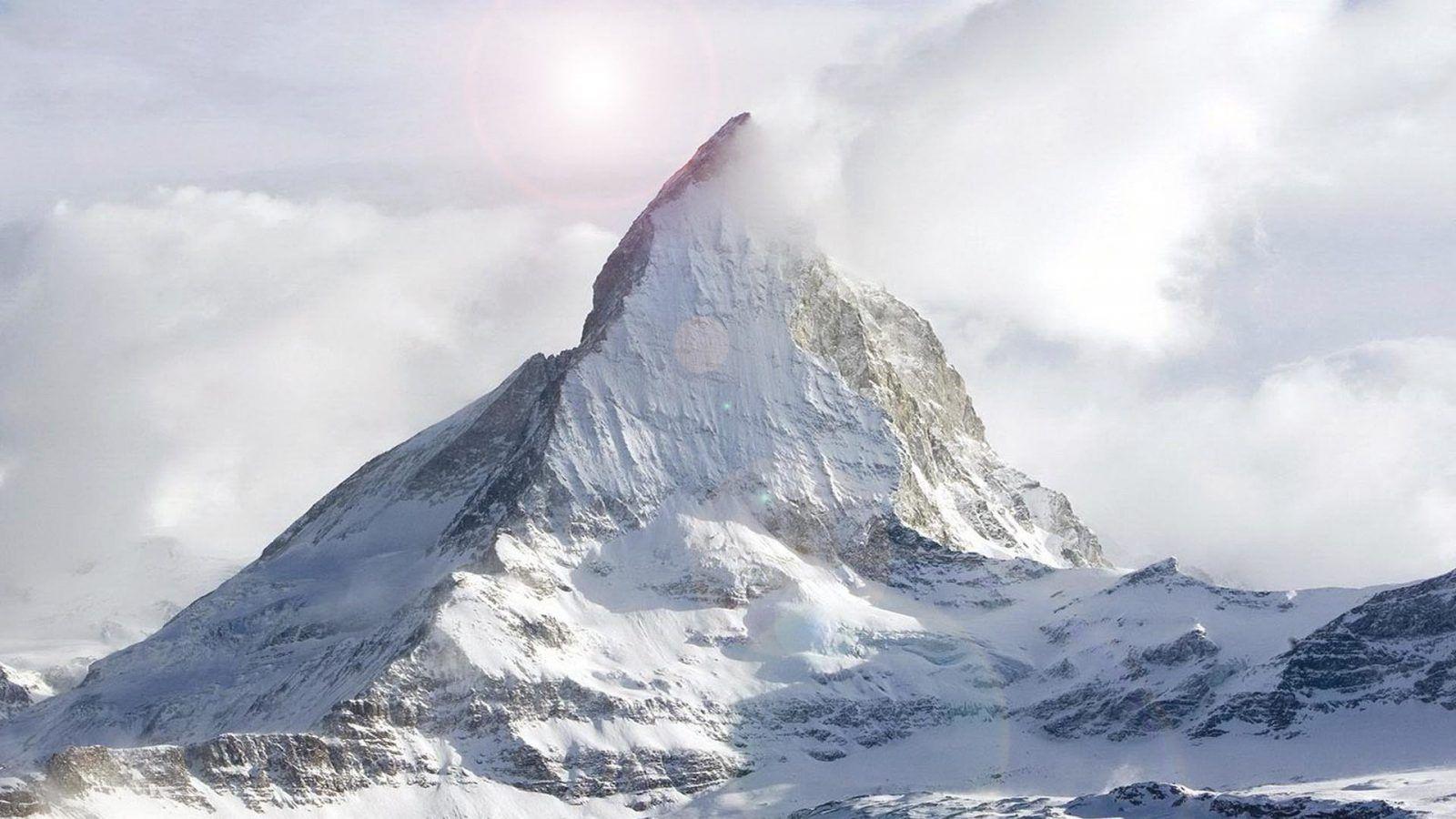 1600x900 Best Mountain Climbing Destinations in the World