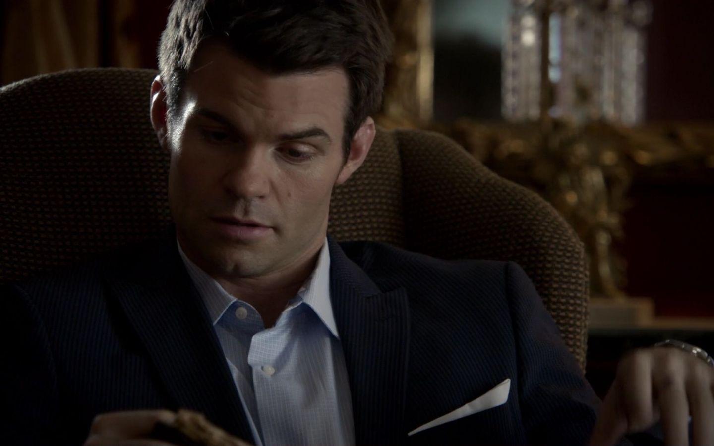 1440x900 Free download The Originals image Elijah Mikaelson HD wallpaper and background [1916x1076] for your Desktop, Mobile & Tablet. Explore Finn Mikaelson Wallpaper. Finn Mikaelson Wallpaper, Finn Wallpaper, Hope Mikaelson Wallpaper