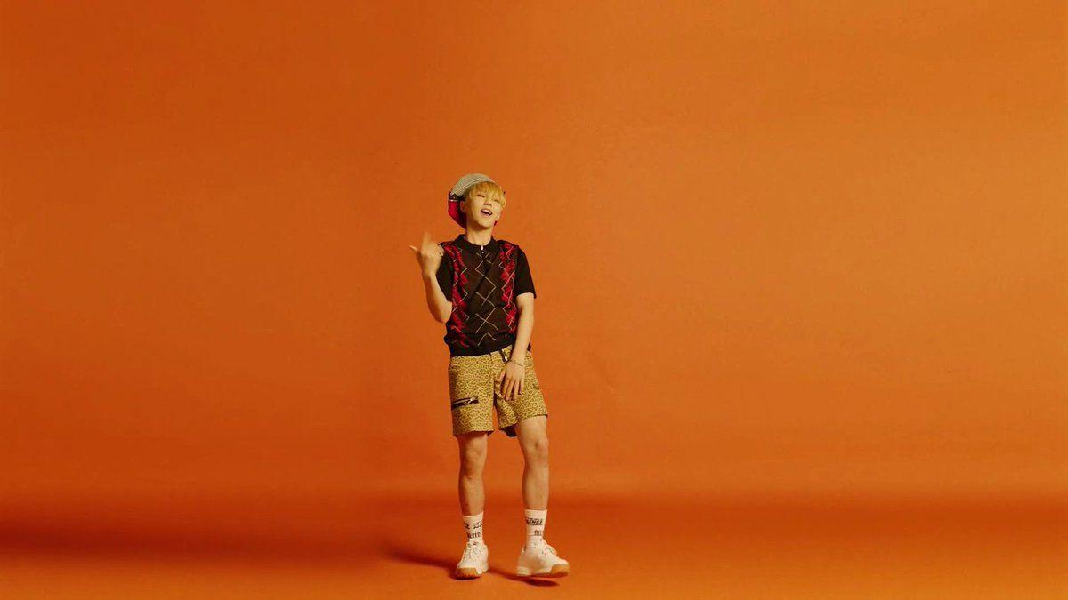 1200x675 lilili bright colours that serve as Hoshi's background say so much about his personality. #ChangeUp #SEVENTEEN