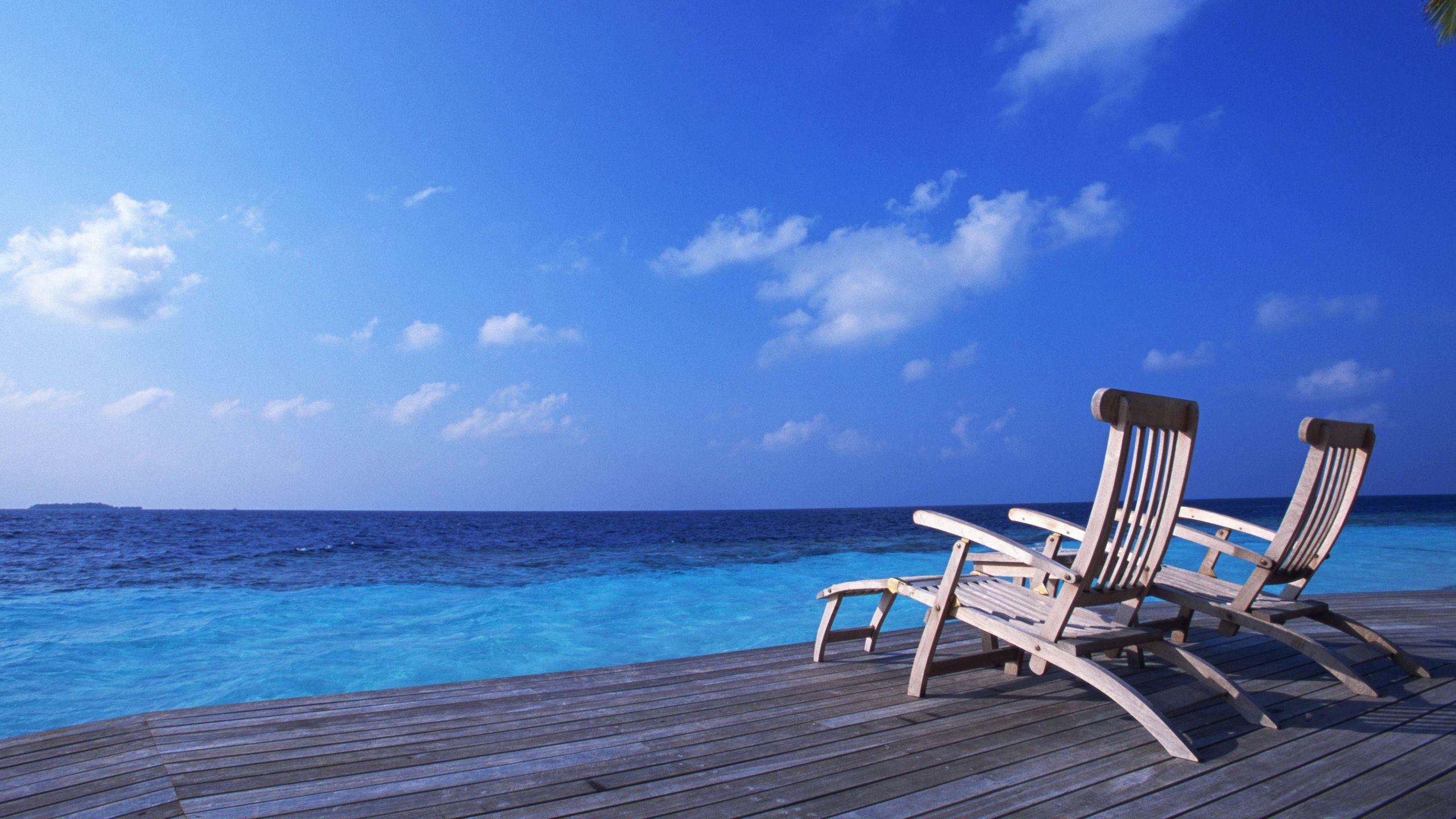 2560x1440 Fantastic Tropical Beach Background
