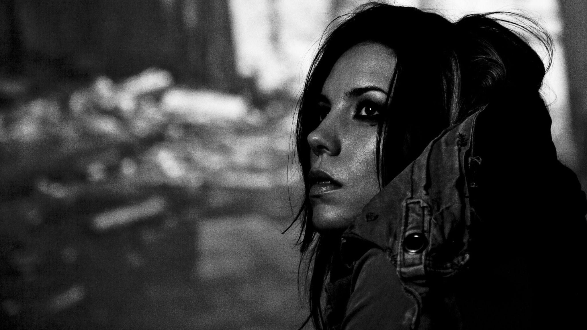 2048x1152 skylar grey, singer, black white 2048x1152 Resolution Wallpaper, HD Girls 4K Wallpaper, Image, Photo and Background