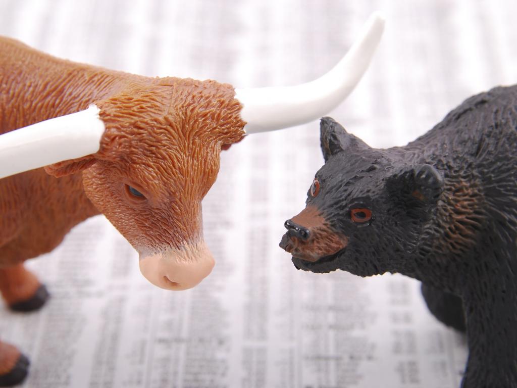 1024x768 Benzinga's Bulls And Bears Of The Week: Apple, Disney, Intel And More