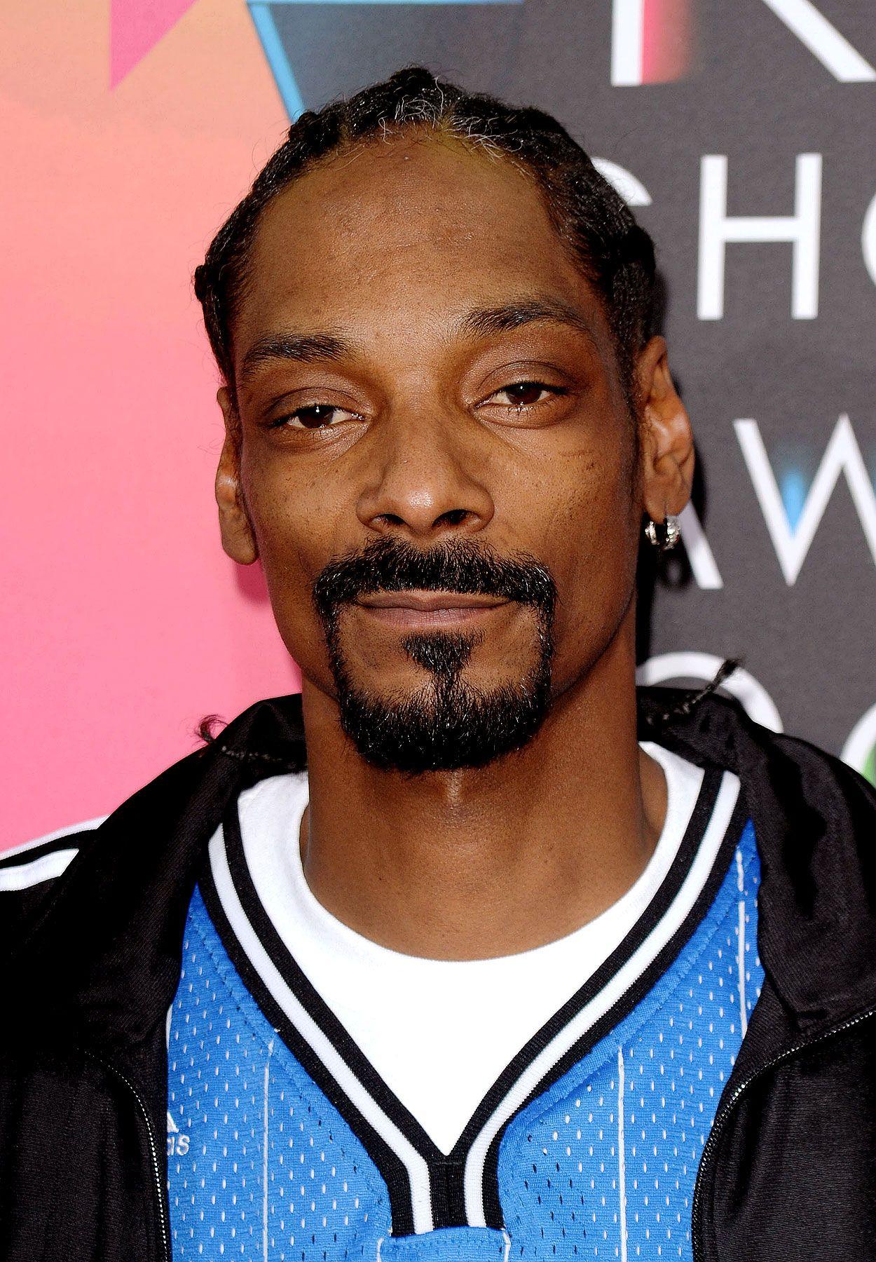 1250x1800 Snoop Dogg Wallpaper iPhone