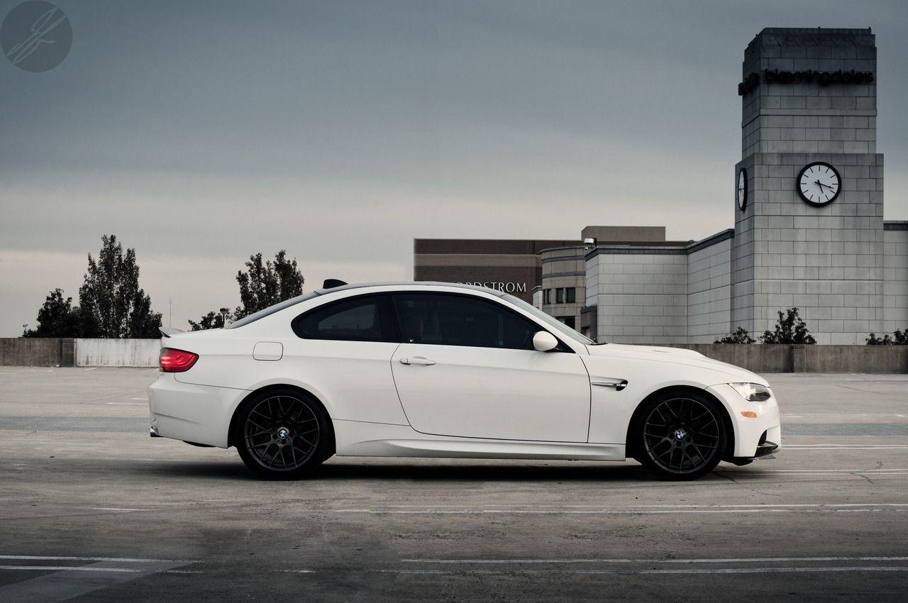1280x850 HD BMW E92 M3 Wallpaper