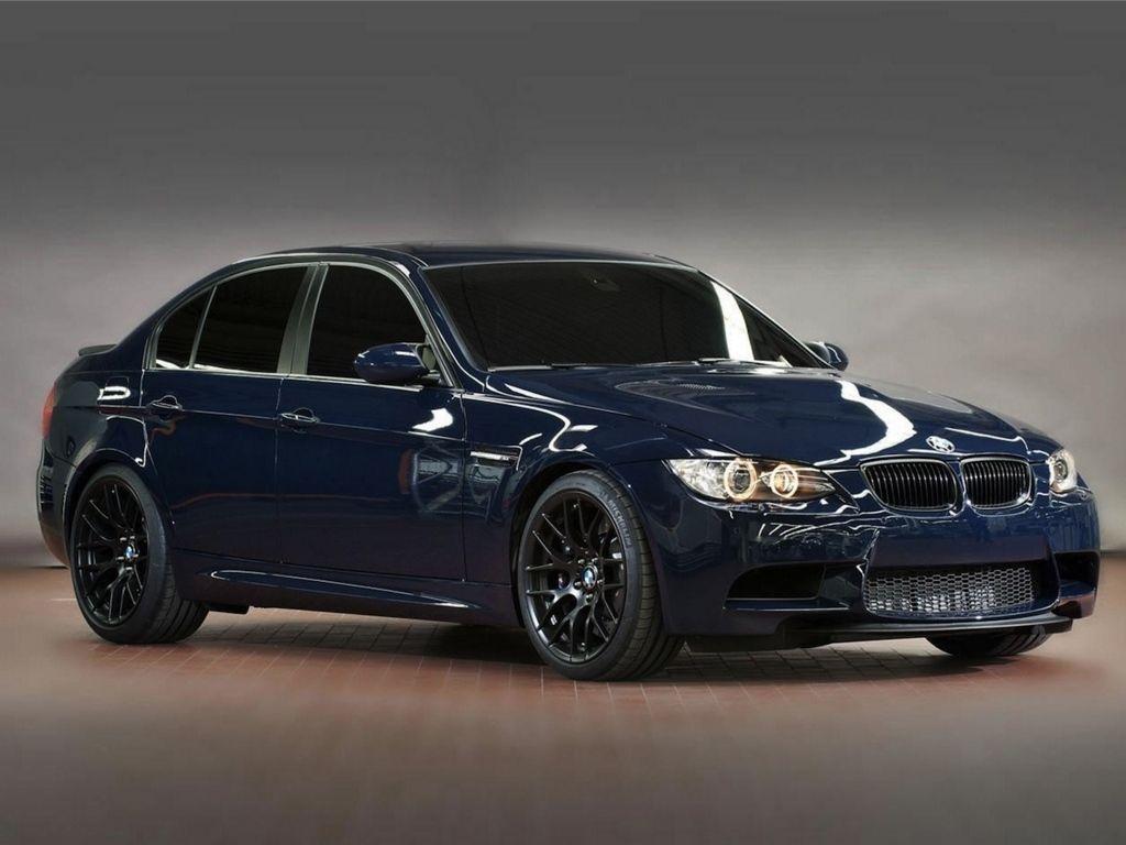 1024x768 BMW E90 Wallpaper