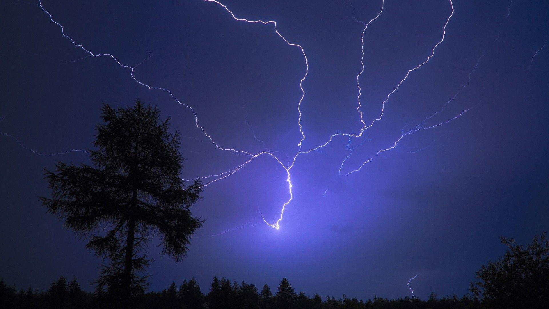 1920x1080 Lightning Wallpaper: Image