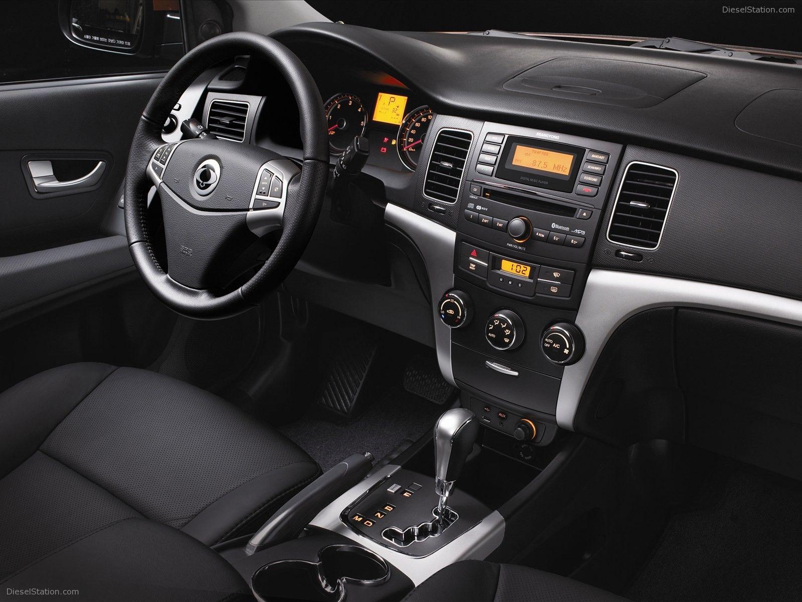 1600x1200 SsangYong Korando 2011 Exotic Car Wallpaper of 42 : Diesel Station