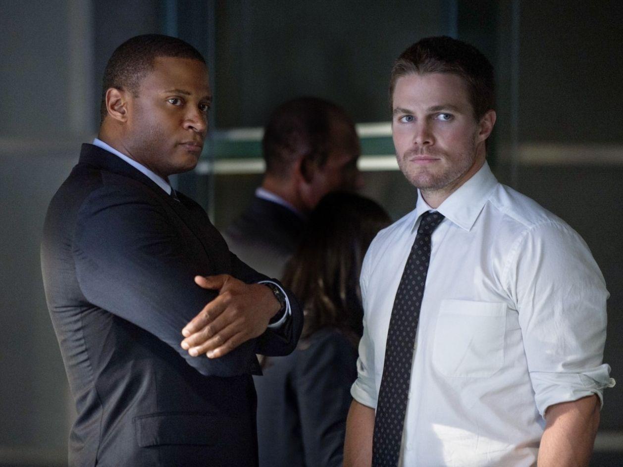 1258x943 CW Oliver Queen & John Diggle vs. Hobbs & Shaw (F&F)