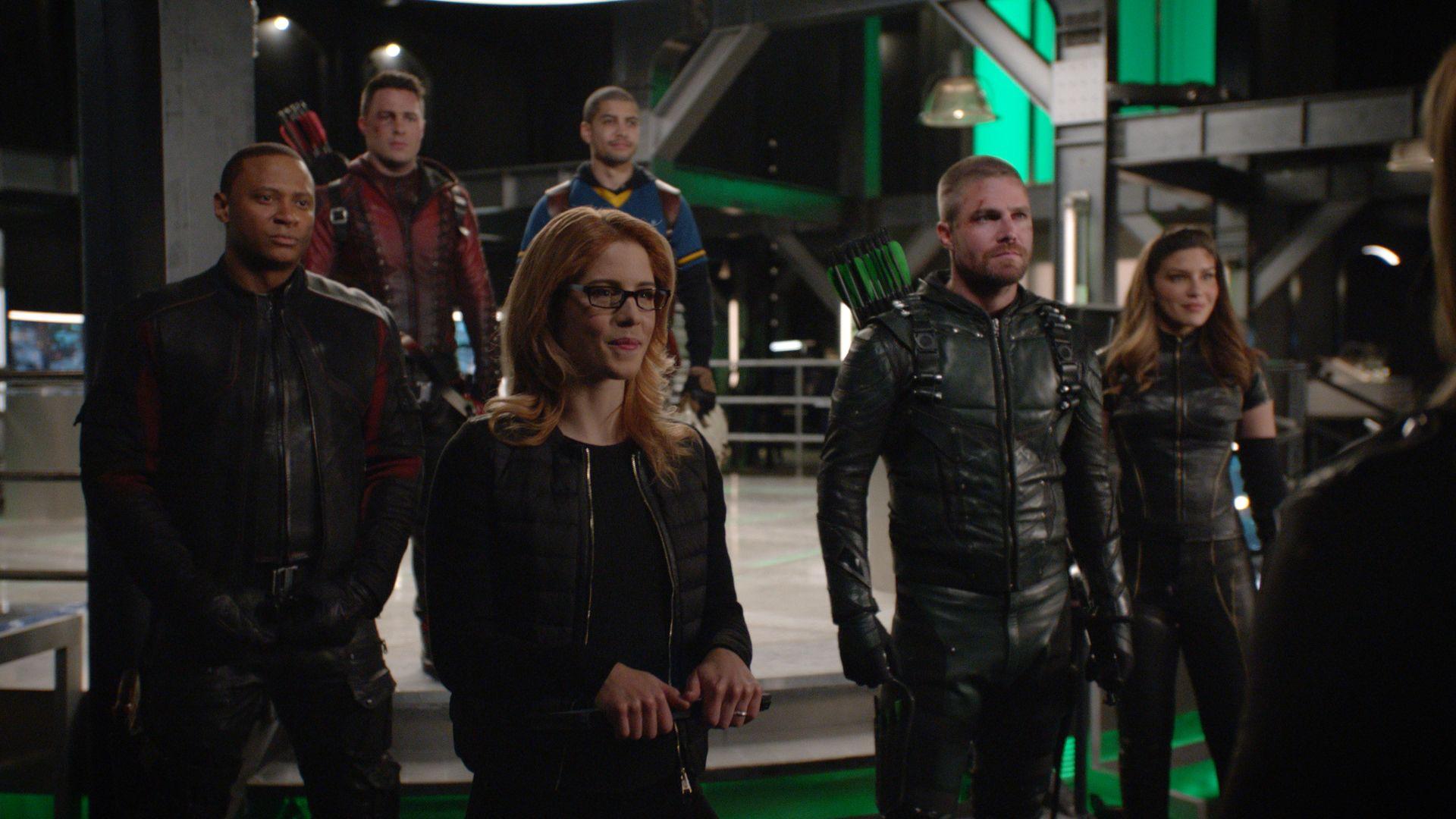1920x1080 ARROW: The Whole Team Assembles In New Photo From The Season 7 Finale: You Have Saved This City