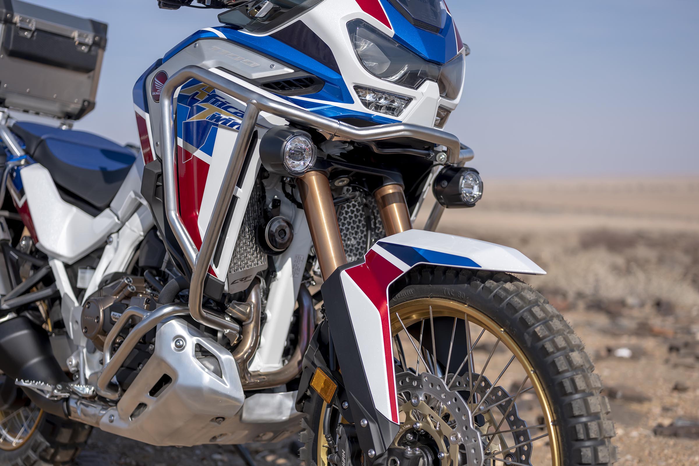 2400x1600 Africa Twin OVERVIEW