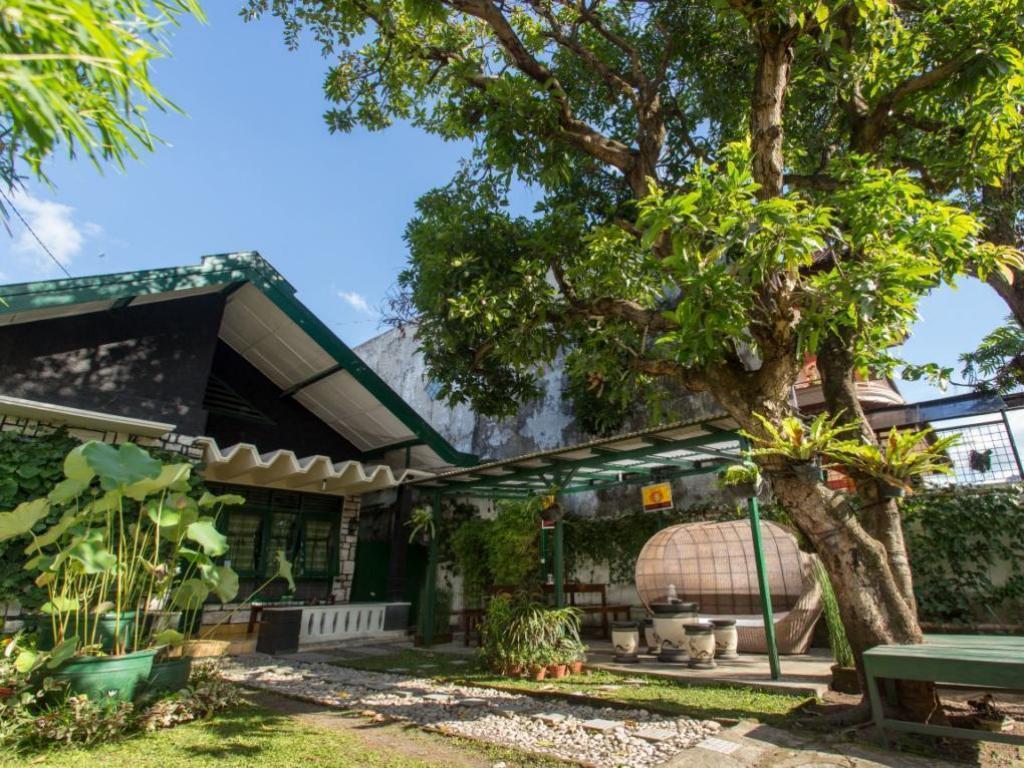 1024x768 Best Price on Mango Tree Dipudjo Homestay in Yogyakarta + Reviews!