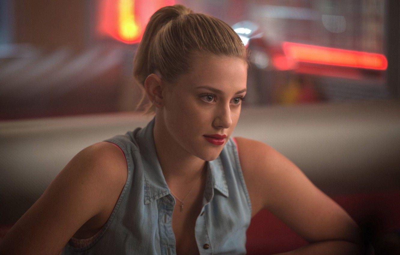 1332x850 Wallpaper blonde, actress, Riverdale, Betty Cooper, Lili Reinhart image for desktop, section фильмы